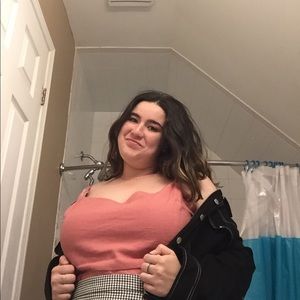 Meet your Posher, Siera